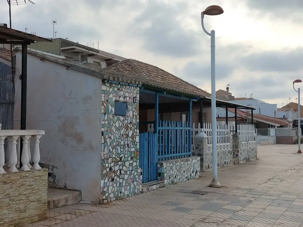 Casa en el paseo marítimo de Los Nietos