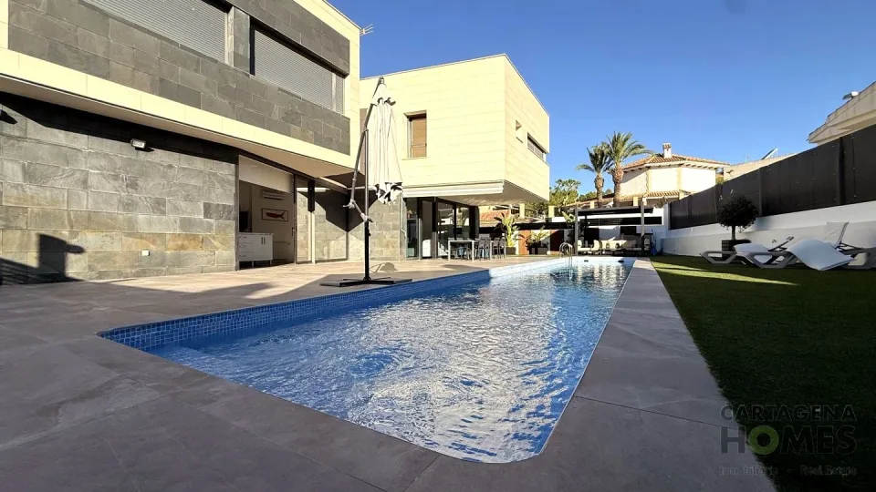 Una casa para hacer planes sin salir de ella en El Esparragal — foto 4