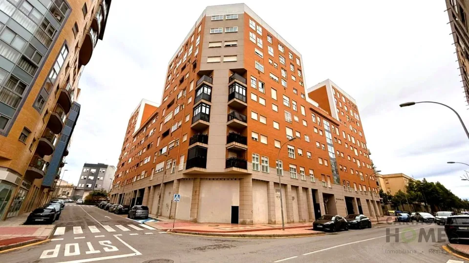 Esquina En Ramon Y Cajal en Cartagena Centro — en venta