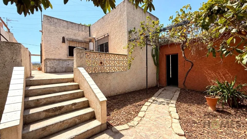 Casa con parcela y frutales en la calle principal de Cuesta Blanca en Cuesta Blanca — foto 11