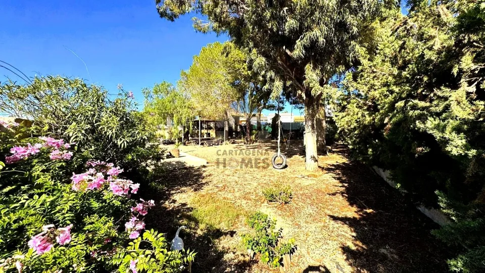 Living With These Views! in Lomas de Canteras — for sale