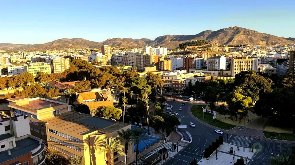 Planta 13 en la Alameda en Alameda de San Anton — en venta