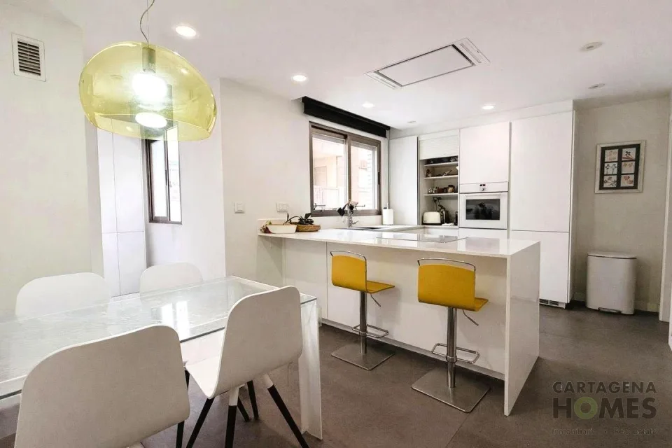C/ Proclamación, frente al Jardín de Floridablanca en Murcia — en venta
