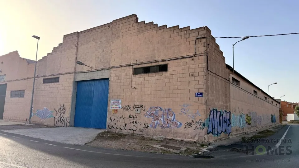 Más de 1.500 m² diáfanos a un paso de Cabezo Beaza en Torreciega — foto 3